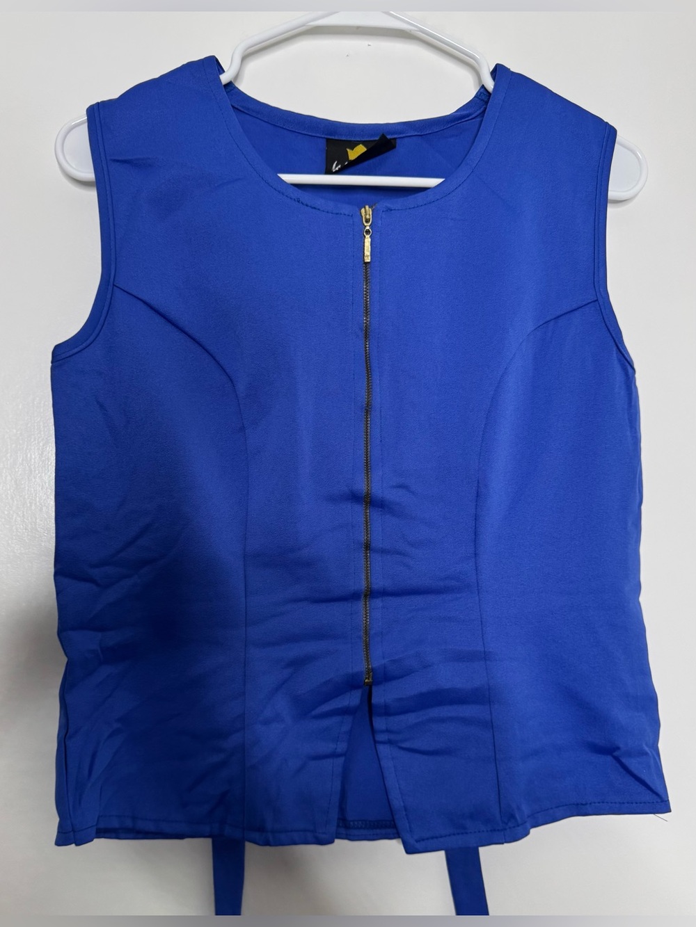 Sleeveless Front-Zip Blouse in Royal Blue back-tie accent sz medium
